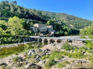 Appartement Belle vue des Cévennes 2260 route des deux ponts, le ranquet 30140 Corbés Languedoc-Roussillon