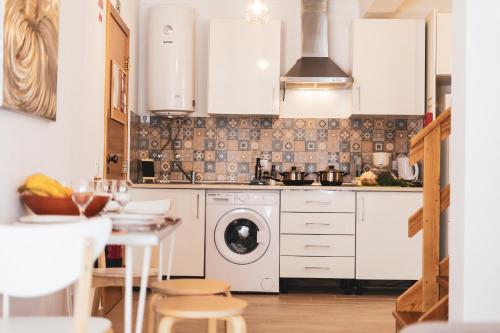 Best Houses 16: Charming Apartment in Peniche
