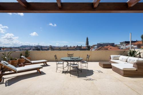 Best rooftop in Porto!