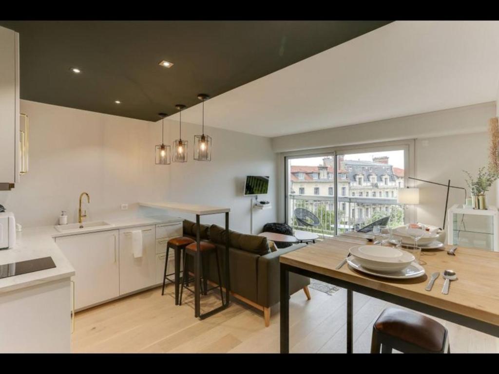 Biarritz Centre Superb Cosy Apartment 1 Rue de la Poste, 64200 Biarritz