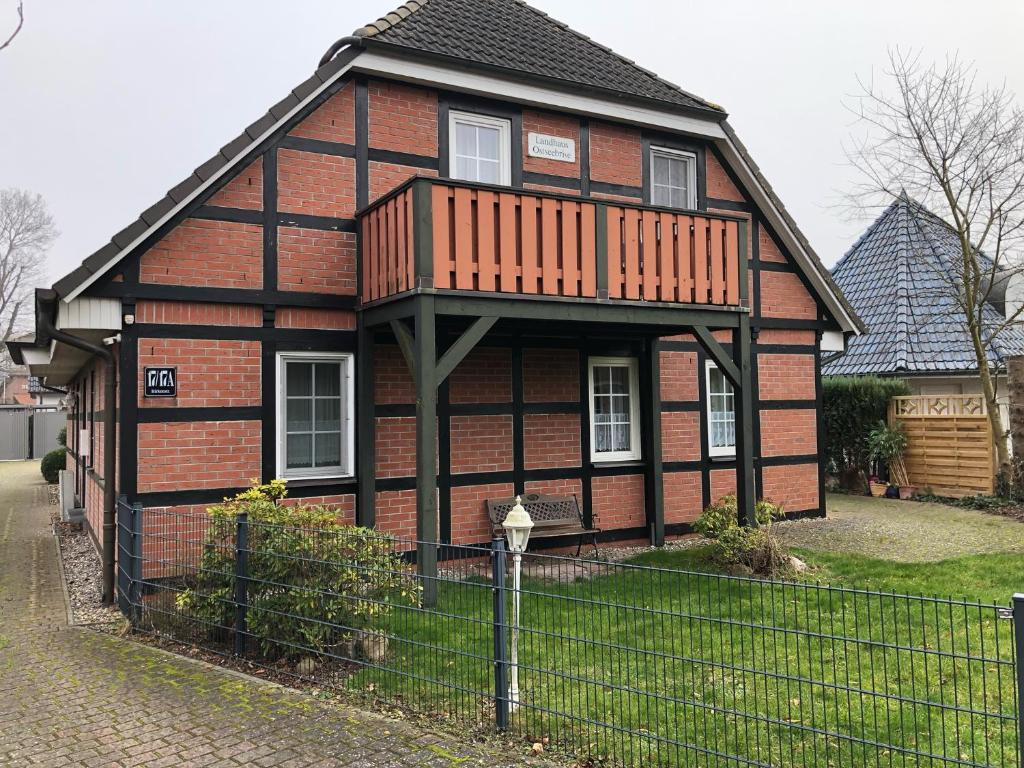 Birkenstr_17 EG Birkenstr.17, 18374 Groß Kirr