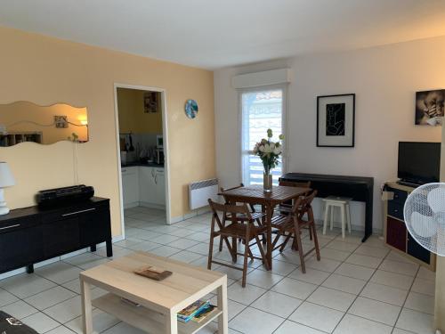 Appartement Appartement Biscarrosse, 2 pièces, 4 personnes - FR-1-319-445 308 RUE DU MARECHAL LIEUTET Biscarrosse