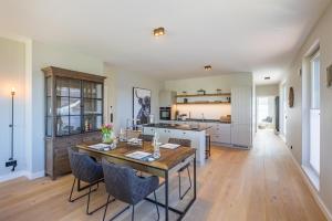 BLACK PEARL Penthouse Black Pearl