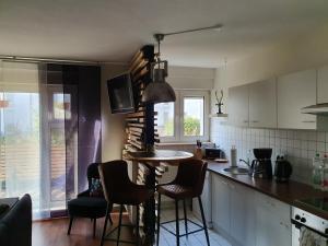 Black & Wood Design FeWo im Zentrum