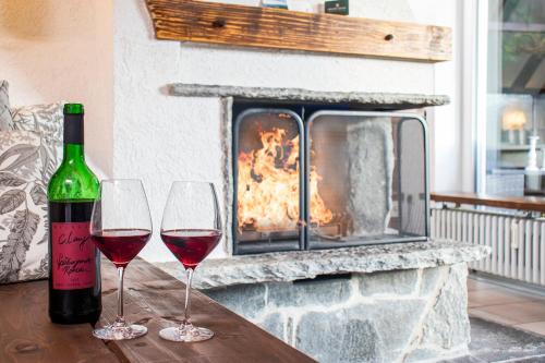 BlackNCozy - Großzügiges Luxusappartement mit Boxspringbetten und Heimkino