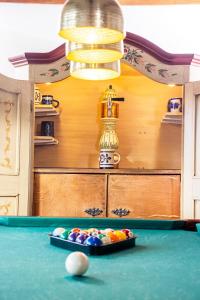 BlackNCozy - Großzügiges Luxusappartement mit Boxspringbetten und Heimkino