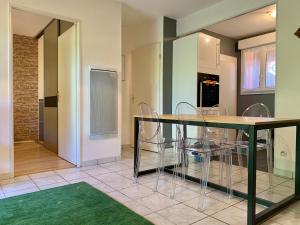 Appartement Blagnac : appartement T2 avec jardin, parking et climatisation BAT 3 APT 23 3 Square René Descartes 31700 Blagnac Midi-Pyrénées