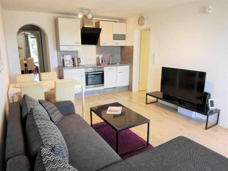 Blauer Seestern, Ferienwohnung in Allensbach 26 Hochstraße, 78476 Allensbach