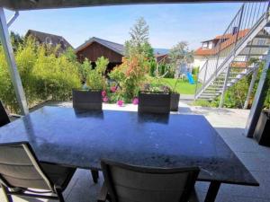 Blauer Seestern, Ferienwohnung in Allensbach