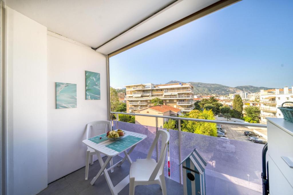 Appartement Blue Beach L'AIGLON Bat  C 17 Avenue Francois Monleon 06190 Roquebrune-Cap-Martin