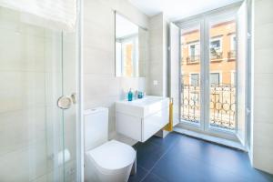 Blue by the River 1 - elegant two-bedroom in Santos