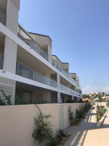 Blue Pearl Vue Mer