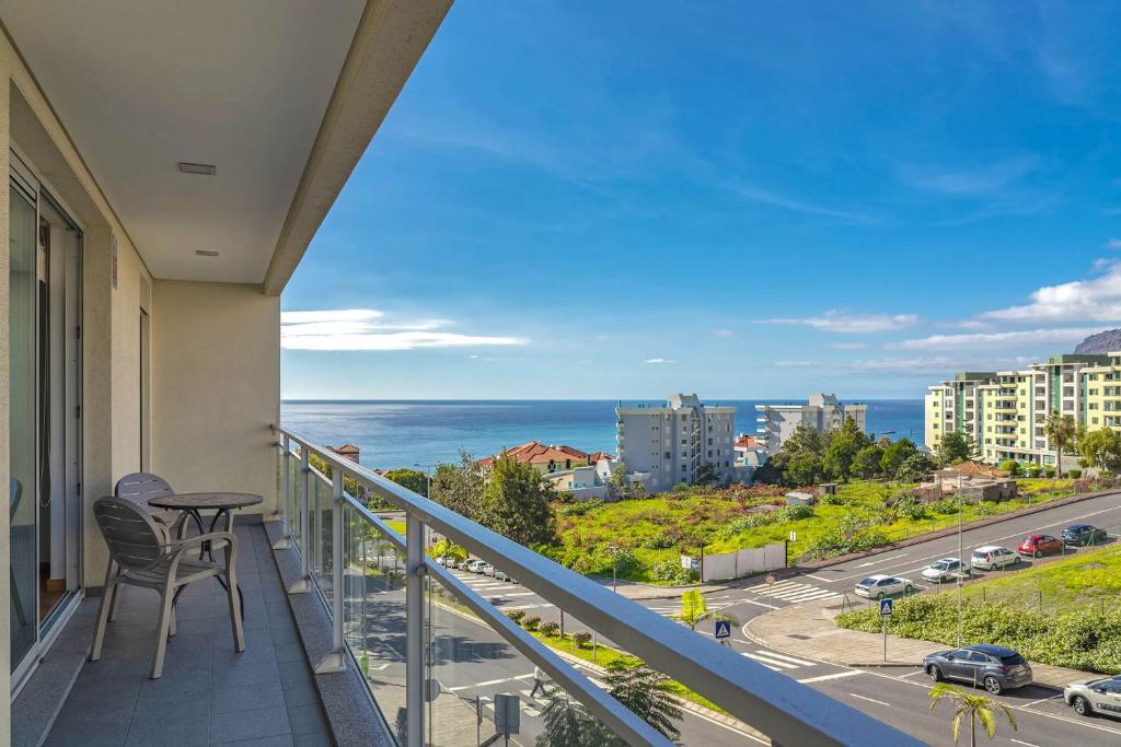 Appartement Blue Sky Apartment with pool 32 Rua dos Piornais Edificio Concordia, Bloco 2, Z 9000-250 Funchal