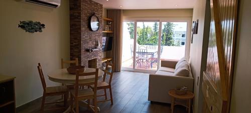 Blue & Yellow Penthouse with Terrace at Balaia Mar