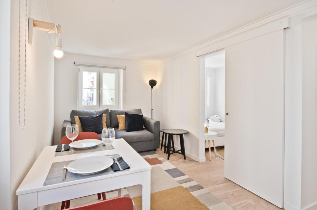 BmyGuest - Alfama 1 Apartment Castelo Picão, 16, 1100-125 Lisbonne