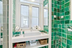 BmyGuest - Alfama Terrace Apartment