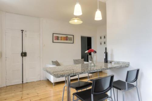 BmyGuest - Castelo Stylish Flat