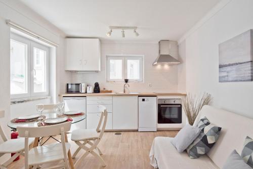 BmyGuest - Ericeira Typical Apartment