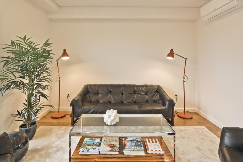 BmyGuest - Sao Bento Terrace Apartment Rua São Bento 552, 1250-096 Lisbonne