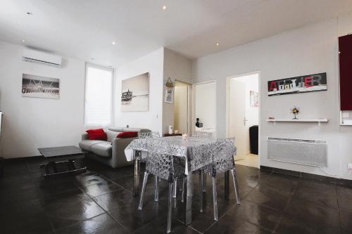 BNB RENTING 3 pièces avec 75m de terrasse à 5 min de la plage à pieds