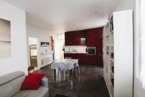 BNB RENTING 3 pièces avec 75m de terrasse à 5 min de la plage à pieds
