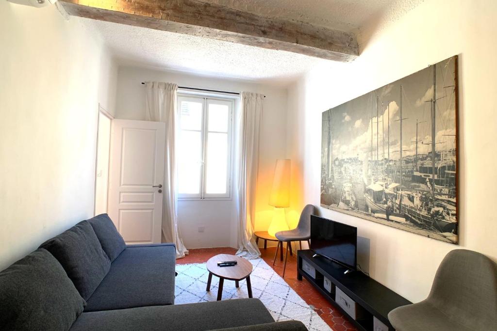 Appartement BNB RENTING Atypical condo in rue Fourmillière 30 rue fourmilière 06600 Antibes