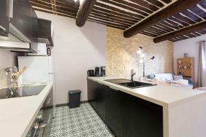 BNB RENTING atypical one bedroom apartment in the heart of Antibes