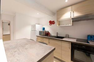 BNB RENTING brand-new atypical studio in rue Fourmillière