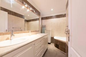 Bnb Renting bright design flat center of Antibes