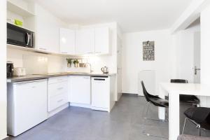BNB RENTING Chez Dominique - 1 chbre 2-4pers Centre Antibes Migrainier