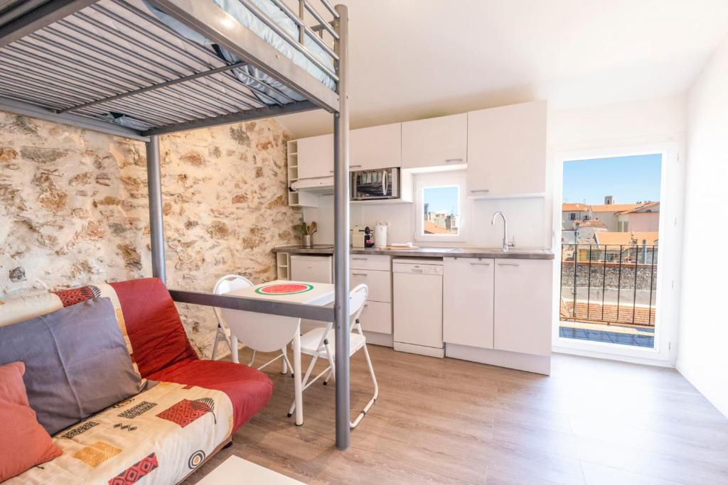 Appartement BNB RENTING Chez Dominique - Studio 2-4pers centre Antibes Fourmilliere 3ème 9 Rue Fourmillière 06600 Antibes