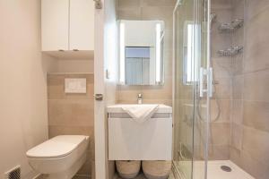 BNB RENTING chez J-P - 100m beach 2-4pers terrace sea view pool garage