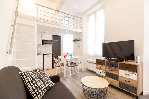 BNB RENTING Chez Thibault - Studio rénové 2-4pers Centre Antibes Fersen