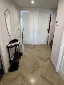BNB RENTING Spacious 2 bedroom apartment with sea view Juan les Pins !