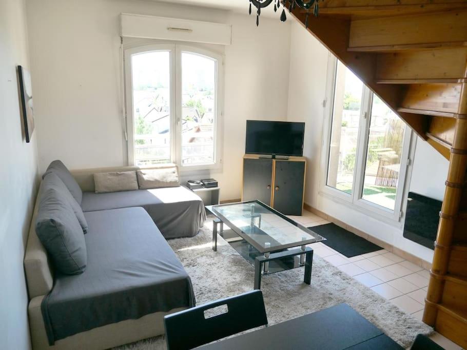 Appartement Bobigny : 2 pièces proche a86 et commerces 1 Rue Raspail 93000 Bobigny