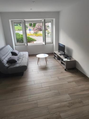 Bonjour appartement T2 neuf.
