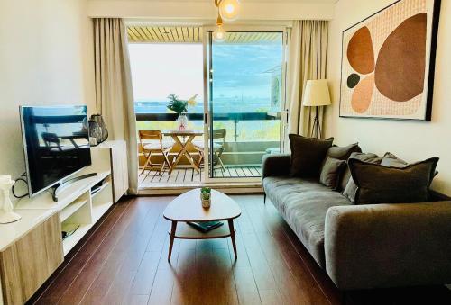 BONNIZ OEIRAS HIDEAWAY With Free Parking and Sea View