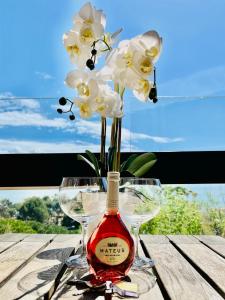 BONNIZ OEIRAS HIDEAWAY With Free Parking and Sea View