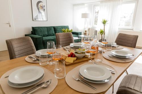 ☆BONNYSTAY - Modern - Zentral - Kitchen - 6 Pax - Garage - Netflix - Work Space