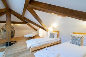 BonPorto 381 - Charmy Duplex with Stunning Courtyard