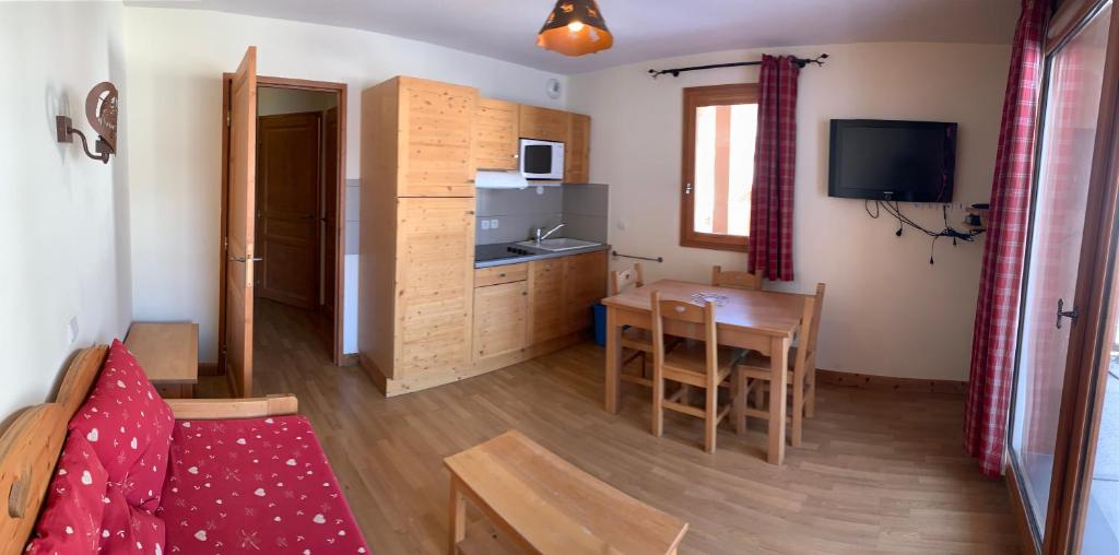 Appartement Boost Your Immo Chalet des Rennes 83 Hameau des rennes, d21 Domaine de fontbonne 05560 Vars