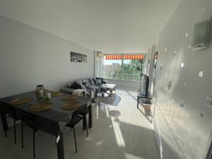 Appartement Boost Your Immo La Rouvière Marseille 9E6 83 BD DU REDON 13009 La Panouse Provence-Alpes-Côte d\'Azur