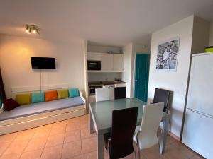 Appartement Boost your Immo Six Fours Les Plages Coudoulière 341 Port Héléna 83140 Six-Fours-les-Plages Provence-Alpes-Côte d\'Azur