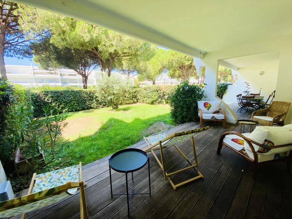 Bord de mer 83600 Fréjus