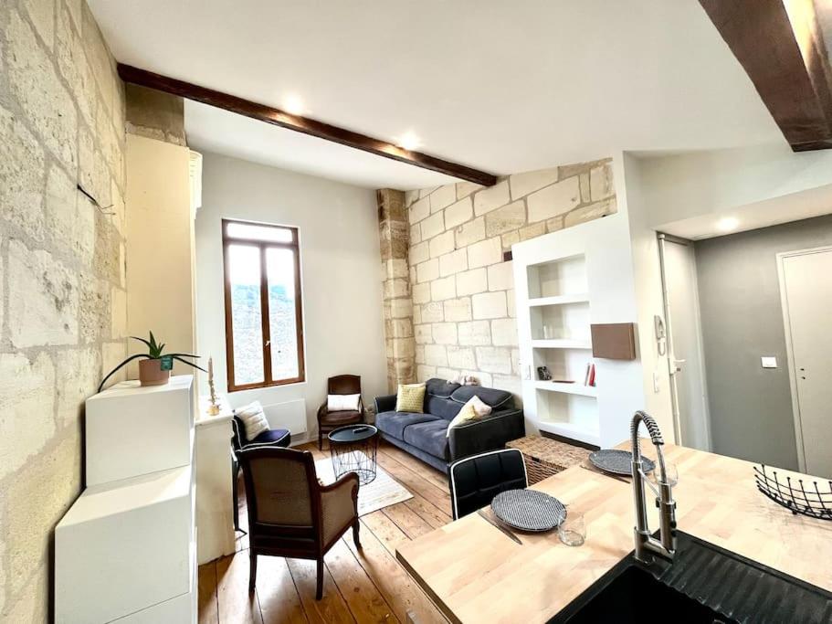 Appartement Bordeaux Stone YourHostHelper 82 Rue Notre Dame 33000 Bordeaux