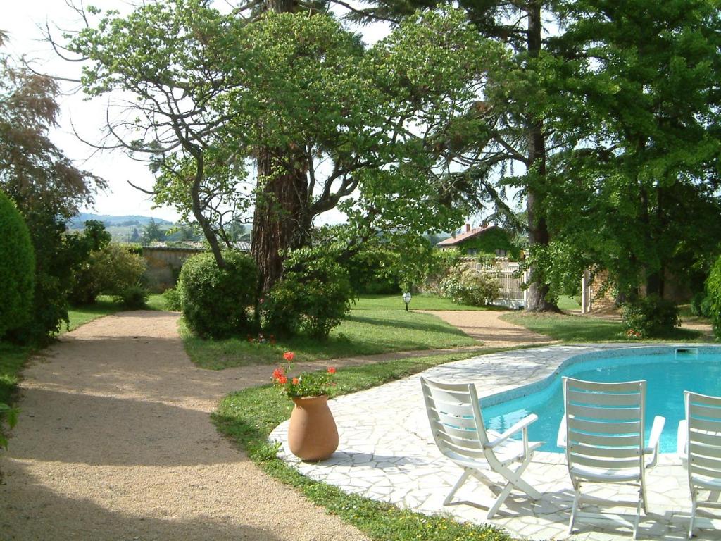 borne d'arcade et 3 salles de bain pour ce T4 59200 Tourcoing