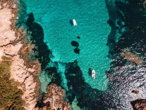 BOULOURIS, Grand Studio 2 à 4 personnes à 5min à pied des plages