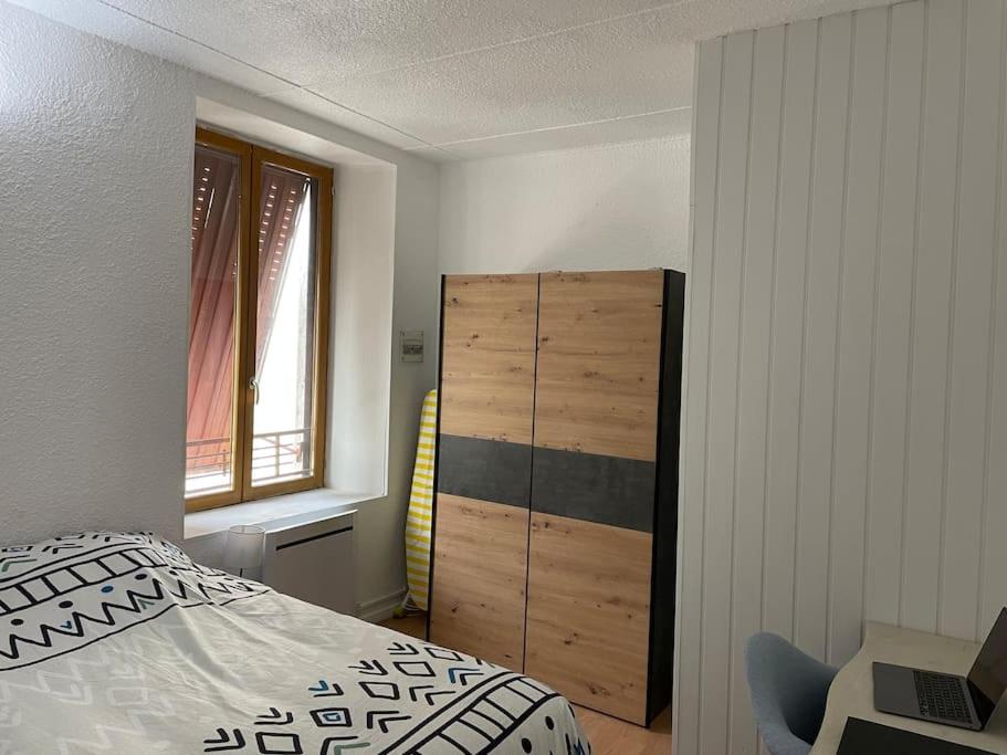 Appartement Bourbonne les bains, appartement T2 pour 2 10 Rue de la Vierge 52400 Bourbonne-les-Bains