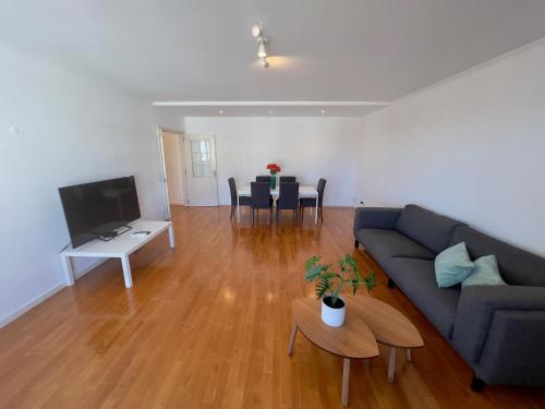 Boutique Apartment - 2 Bedroom - Lisbon City Center