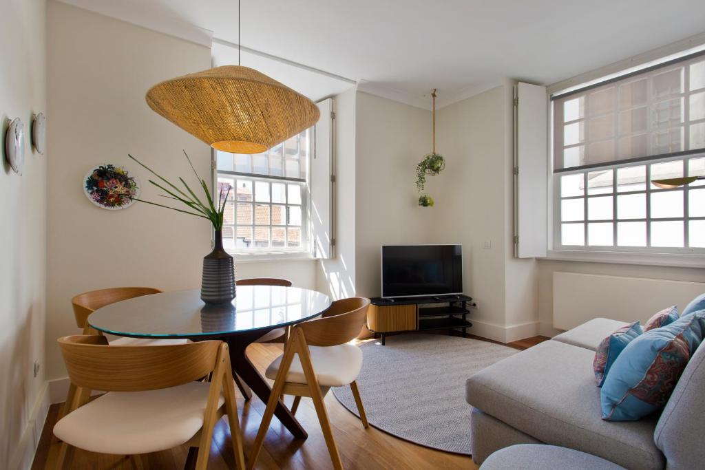 BOUTIQUE Rentals- D*OURO Ribeira historical center 87 Rua do Infante Dom Henrique, 4050-297 Porto